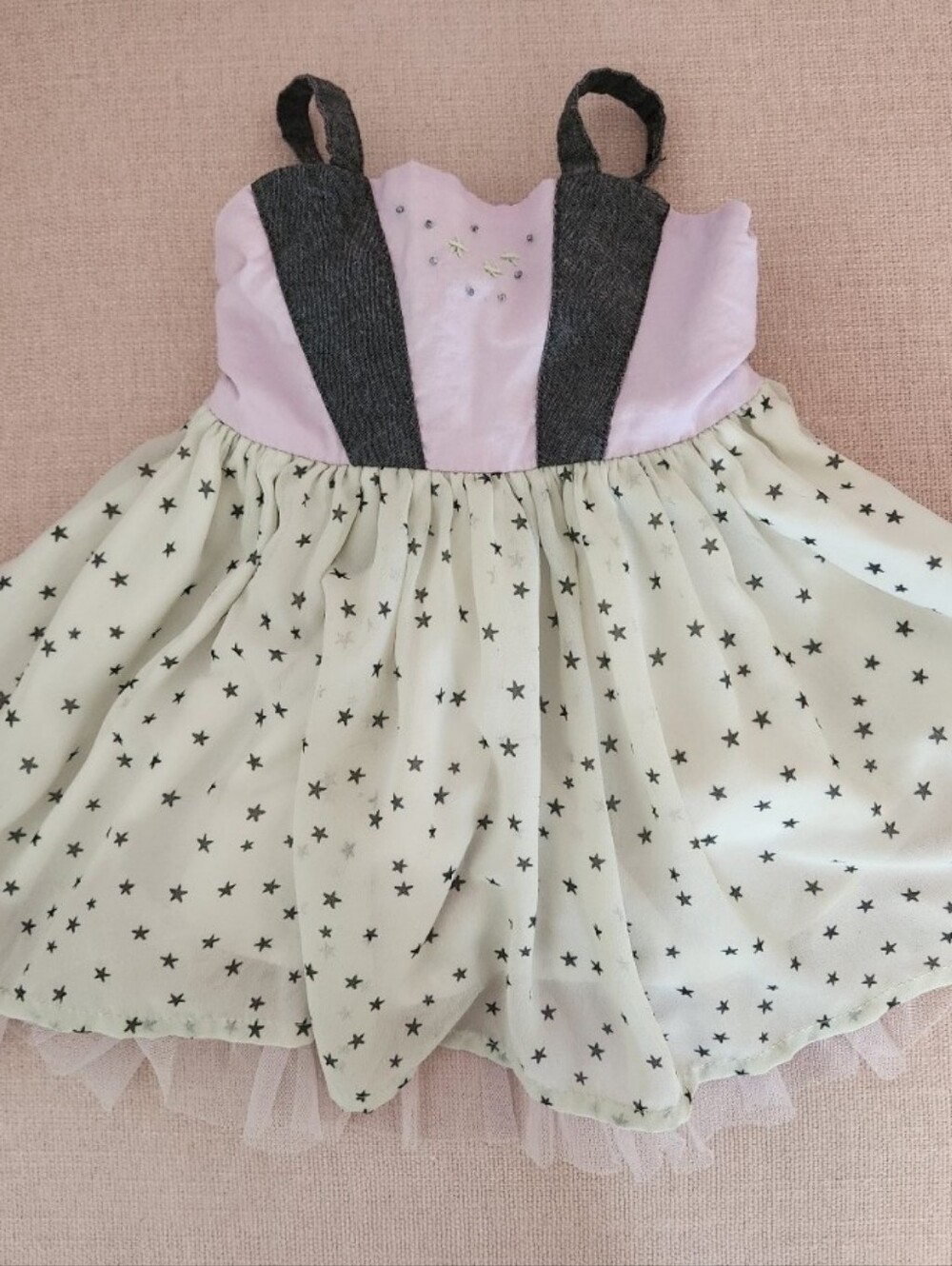 Well dressed wolf Wildling brand 3-6 months Purple star dress smocked like brand